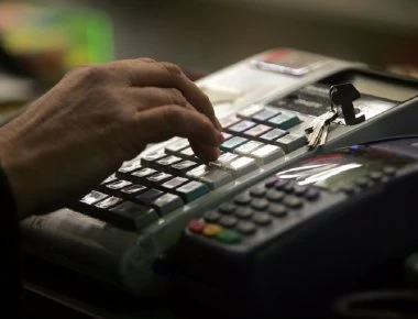 Πρόστιμο 1.000 ευρώ για μια... κρέμα αντιγήρανσης αξίας 8 ευρώ